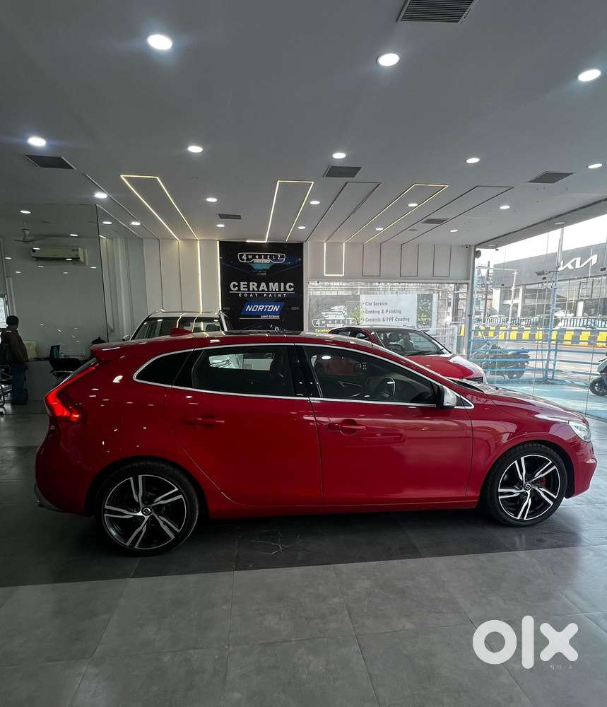 Volvo V40 D3 R Design, 2018, Diesel