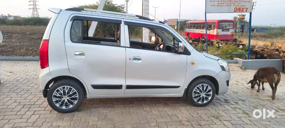 Maruti Suzuki Wagonr Vxi 2015 Model Single Owner