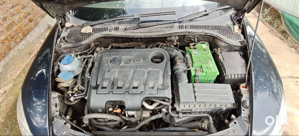 Skoda Laura Ambiente At 2.0 Tdi Cr (2012) – Diesel Automatic ₹3,50,000