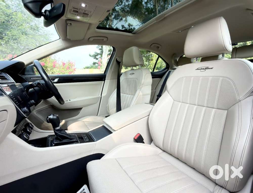 Skoda Superb 2.0 L&k Tsi At, 2022, Petrol
