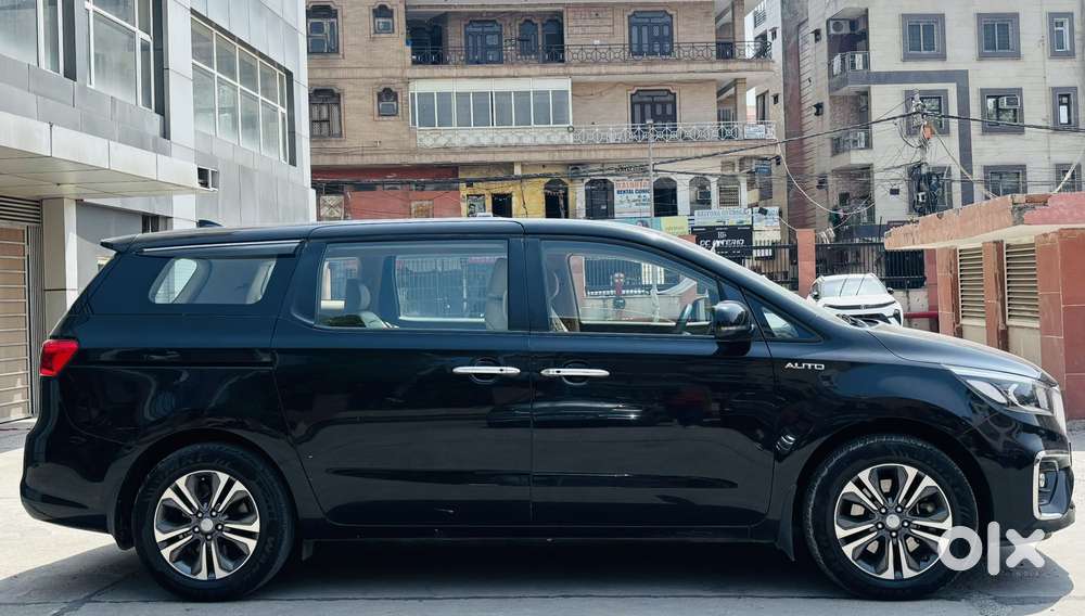 Kia Carnival Premium, 2021, Diesel