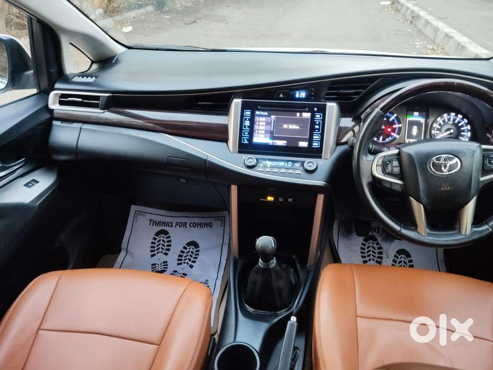 Toyota Innova Crysta 2.4 V 8 Str, 2016, Diesel