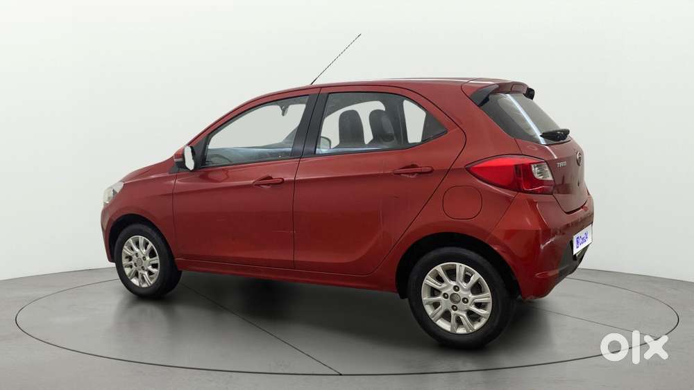 Tata Tiago 1.2 Revotron Xza, 2017, Petrol