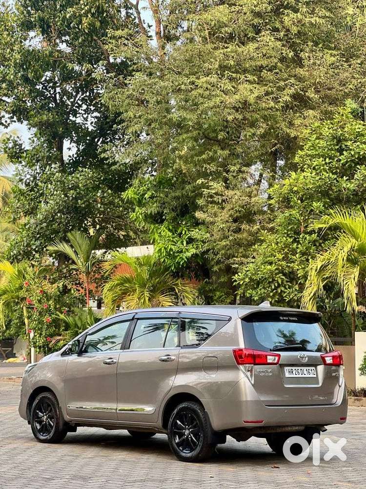 Toyota Innova Crysta 2.8 Gx At 8s, 2018, Diesel