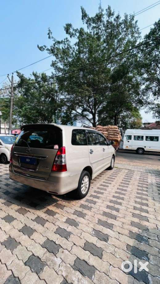 Toyota Innova 2.5 V 7 Str, 2013, Diesel