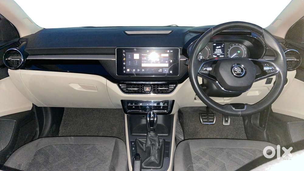 Skoda Slavia Style Matte 1.0 Tsi At, 2024, Petrol