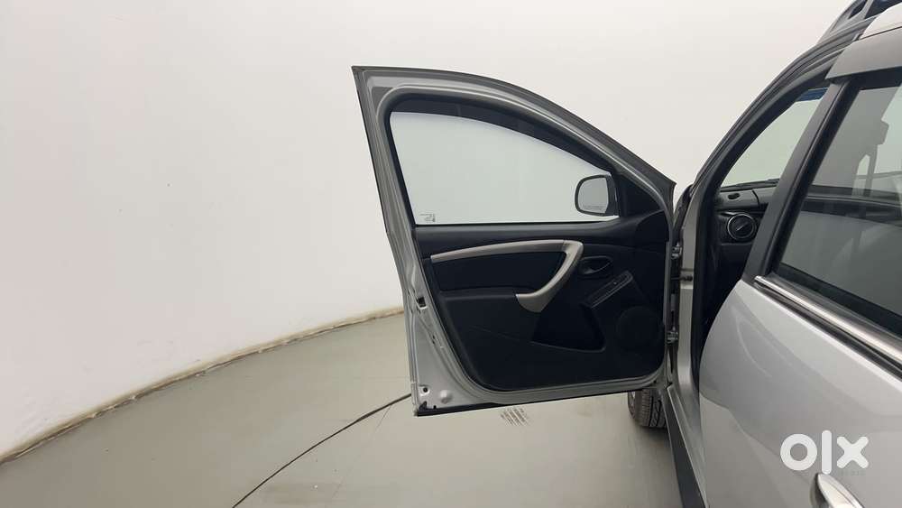 Renault Duster 2020-2022 1.5 Rxs Petrol, 2021, Petrol