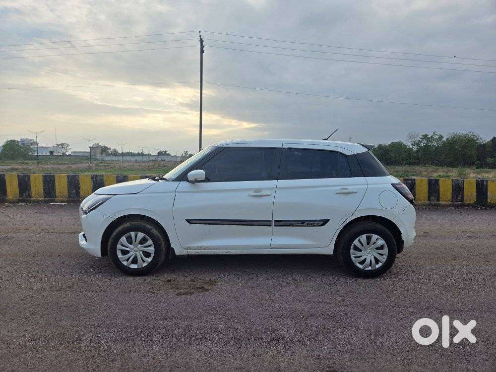 Maruti Suzuki Swift Vxi Optional, 2024, Petrol