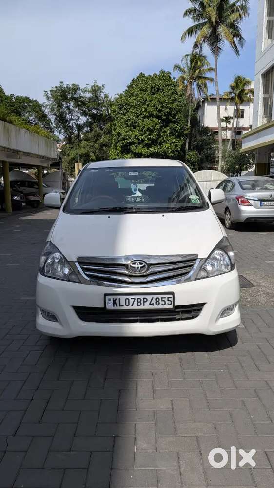 Toyota Innova 2.5 2010