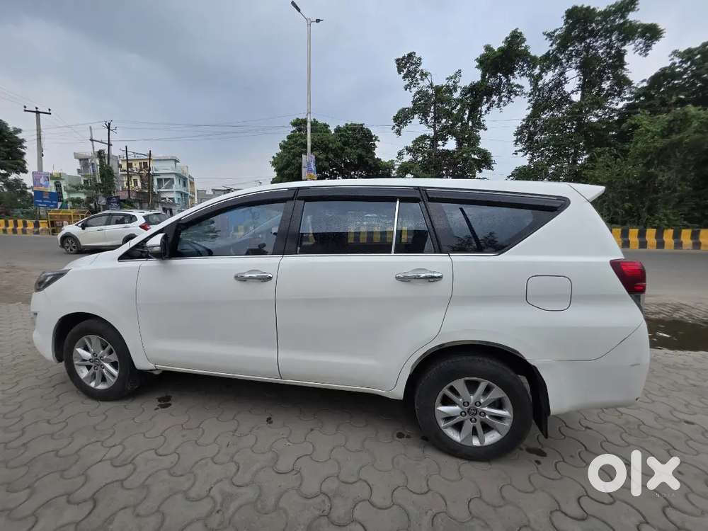Toyota Innova Crysta 2020 Diesel 120000 Km Driven