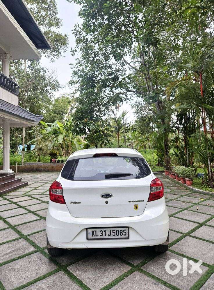 Ford Figo Petrol Titanium, 2016, Petrol