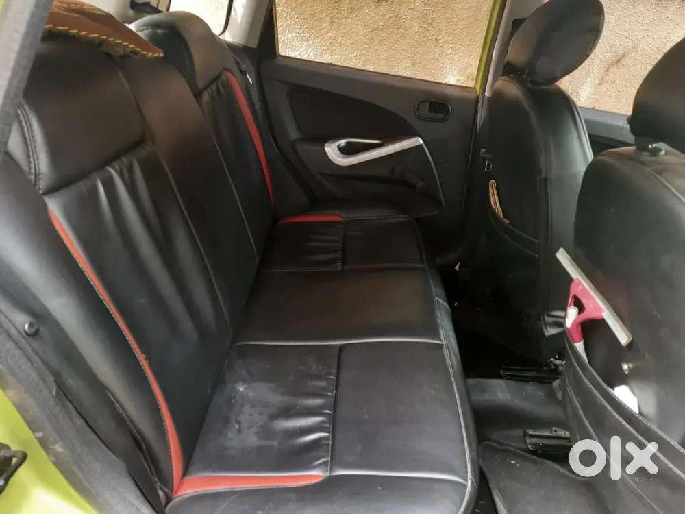 Ford Figo Petrol Titanium 2010