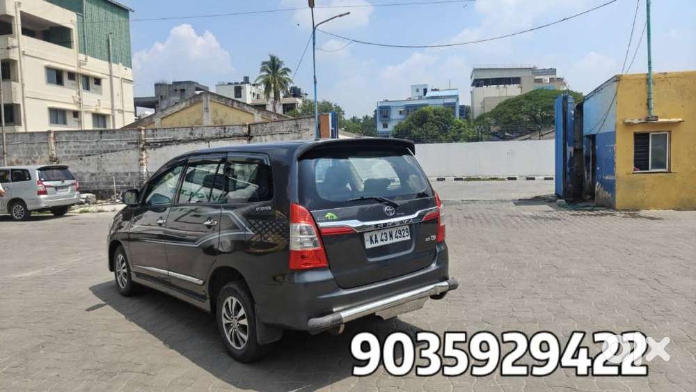 Toyota Innova 2.5 Vx 8 Str Bs-iii, 2015, Diesel