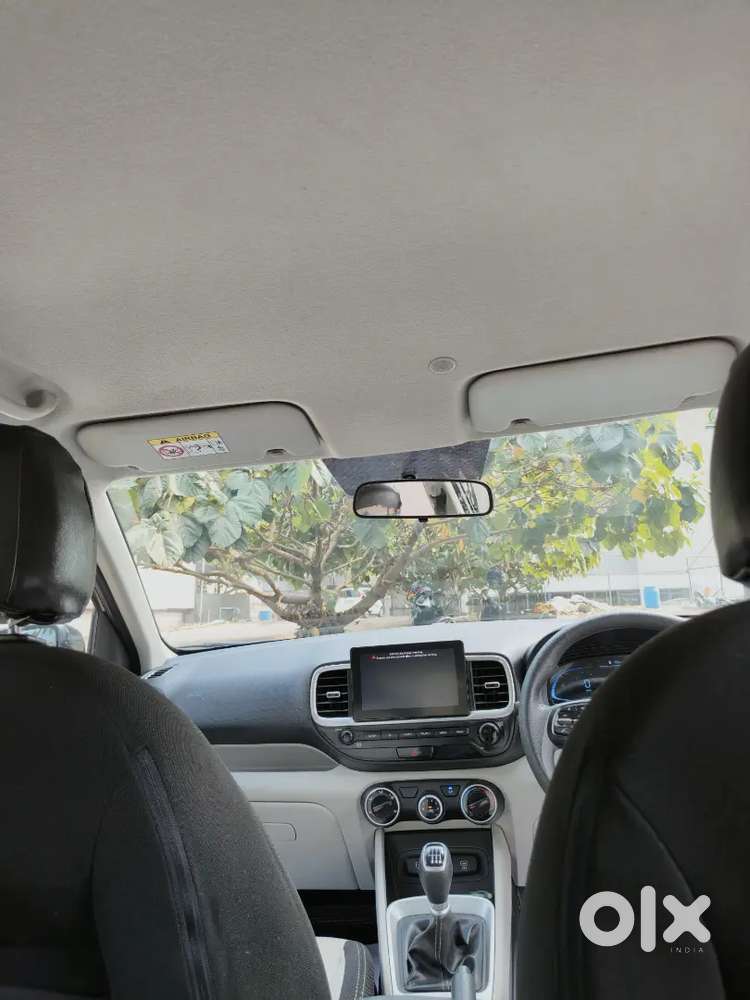 Hyundai Venue 2023 Diesel 20000 Km Driven
