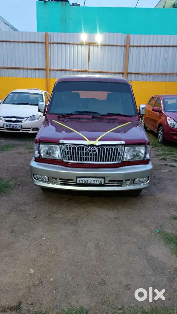 Toyota Qualis 2003