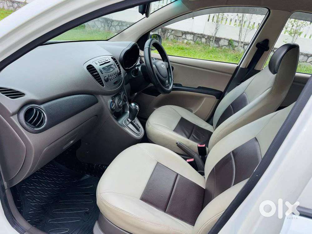 Hyundai I10 Sportz At, 2011, Petrol