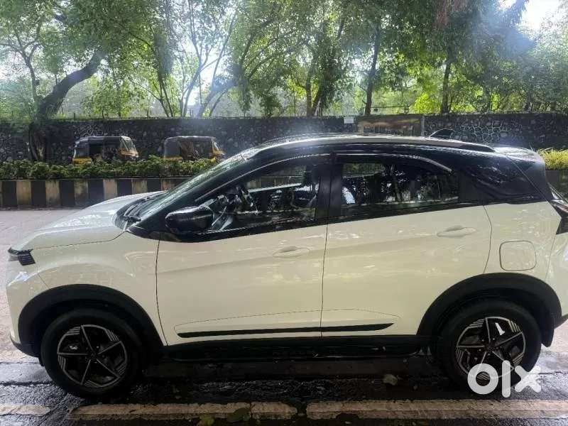 Tata Nexon Fearless 1.2 Revotron Petrol 6 Mt Dt, 2023, Petrol