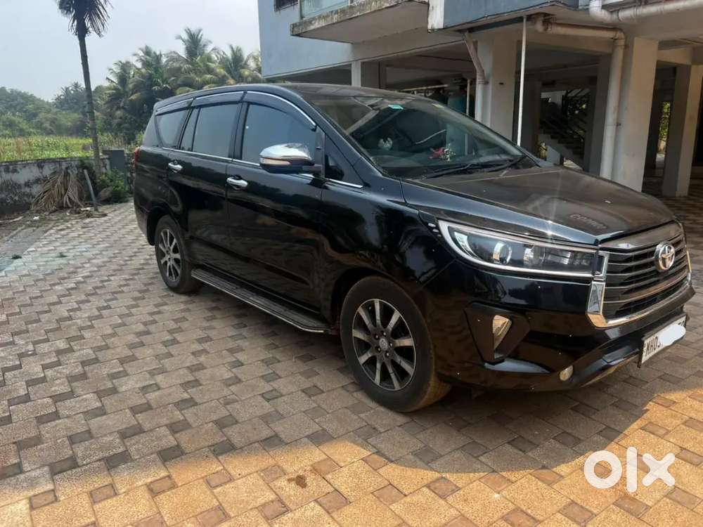 Toyota Innova Crysta 2016