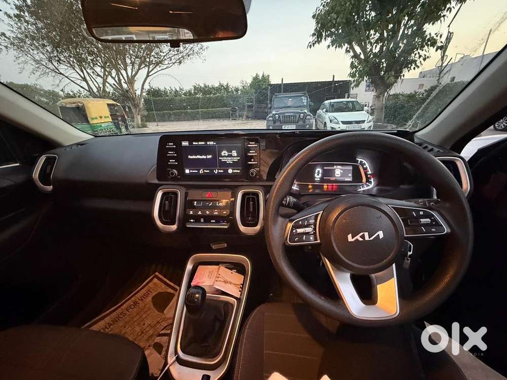 Kia Sonet 2024 Petrol Well Maintained