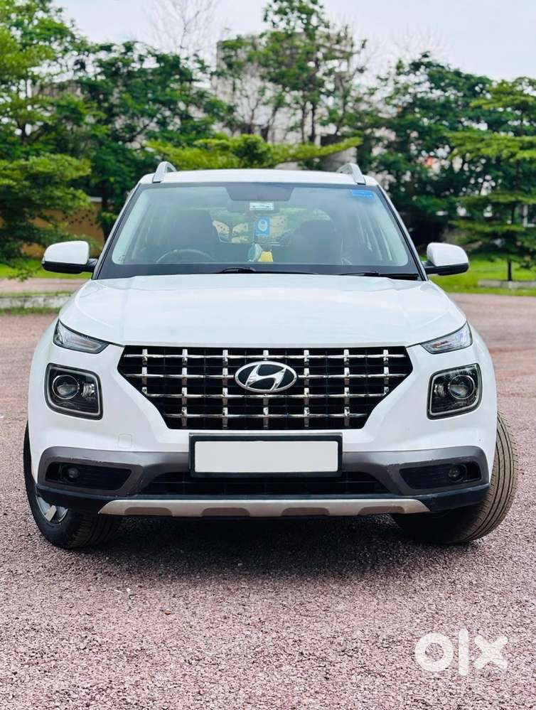 Hyundai Venue 2019 Petrol Well Maintained