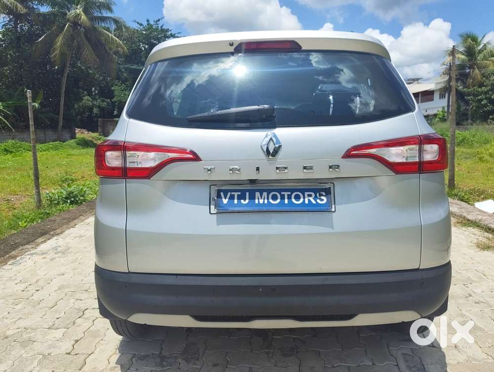 Renault Triber Rxt, 2025, Petrol