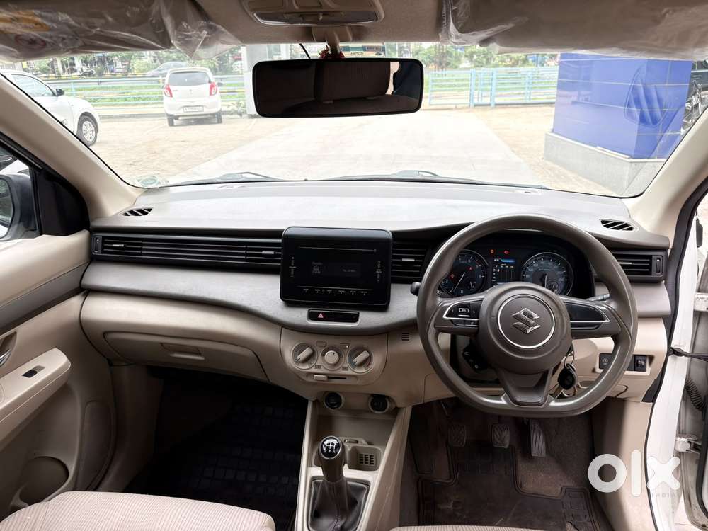 Maruti Suzuki Ertiga 1.5 Vxi, 2022, Petrol