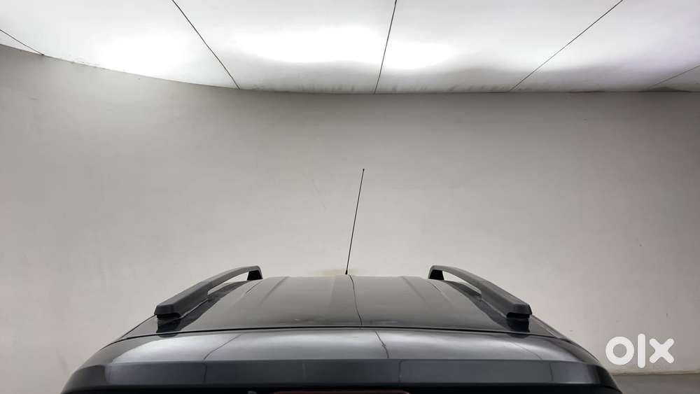 Renault Triber Rxz, 2022, Petrol