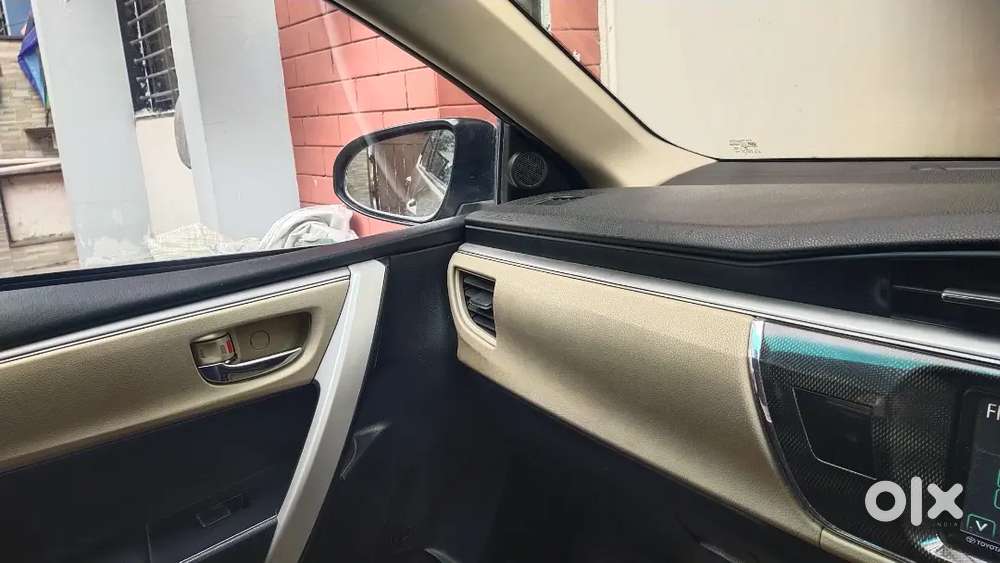 Toyota Corolla Altis 2015 Top Model In Tip Top Condition Full Ins