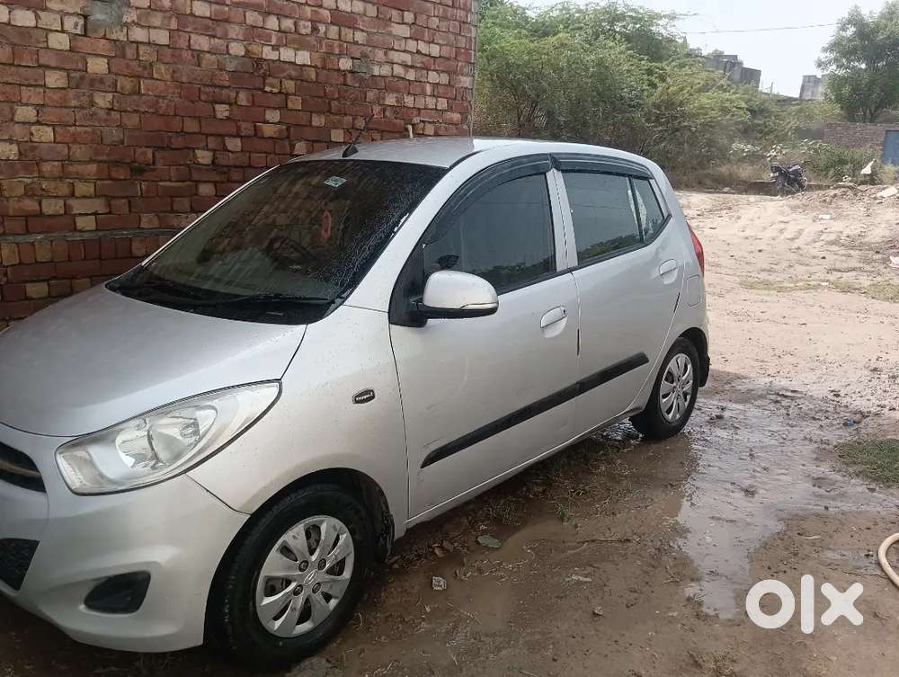 Hyundai I10 2012 Cng & Petrol Good Condition