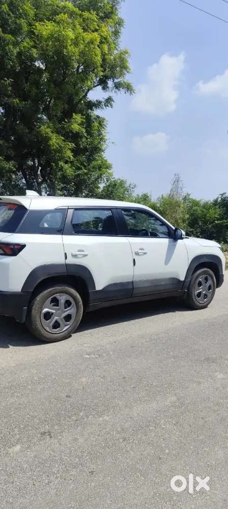 Maruti Suzuki Brezza 2025 Lxi Cng