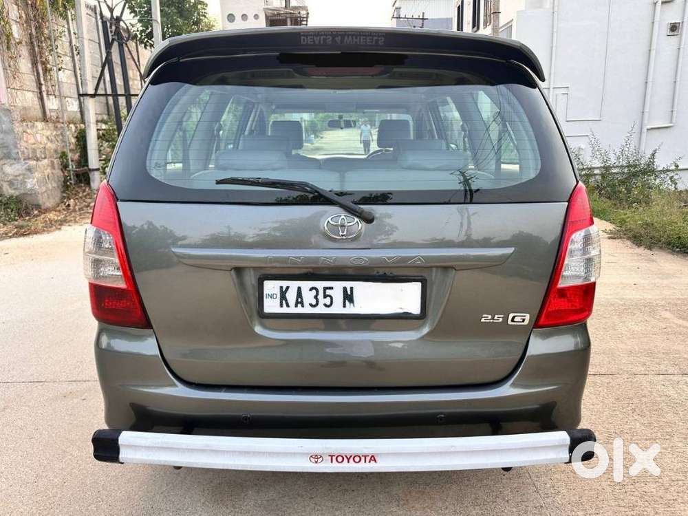 Toyota Innova 2.5 G (diesel) 8 Seater, 2013, Diesel