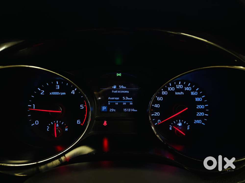 Kia Carnival Premium, 2020, Diesel