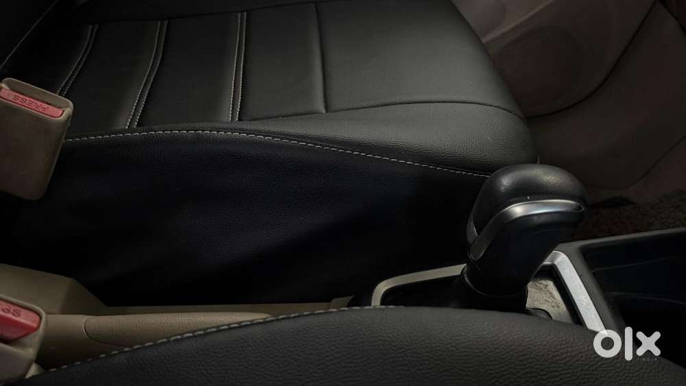 Maruti Suzuki Swift Dzire Zxi + Amt, 2018, Petrol