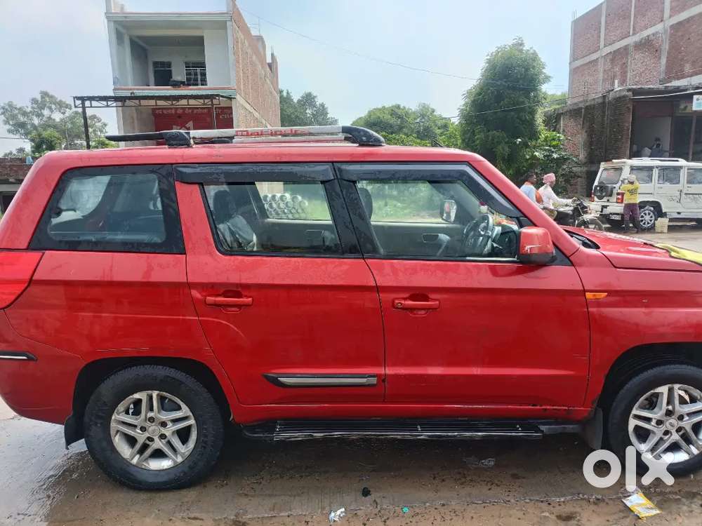 Mahindra Tuv 300 Plus 2019
