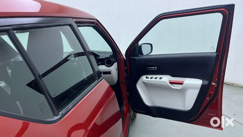 Maruti Suzuki Ignis 1.2 Alpha Mt Dual Tone, 2018, Petrol