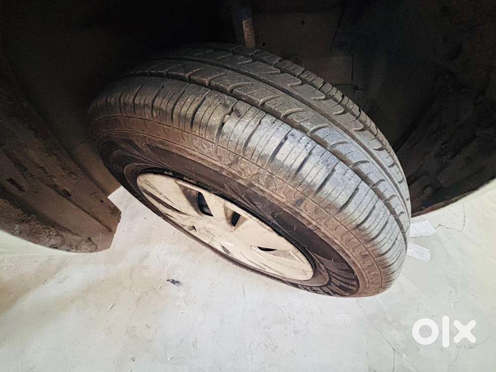 Maruti Suzuki Swift 2013 Pure Petrol Well Maintained Not A Dealer Car