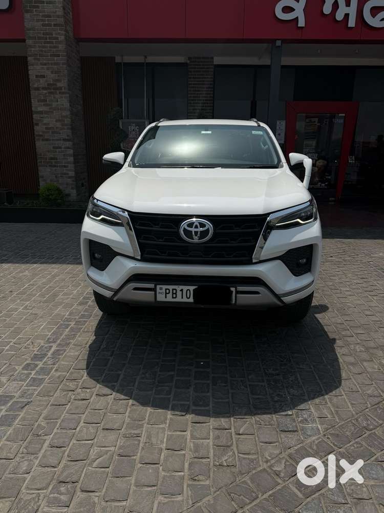 Toyota Fortuner 2022 Diesel Manual