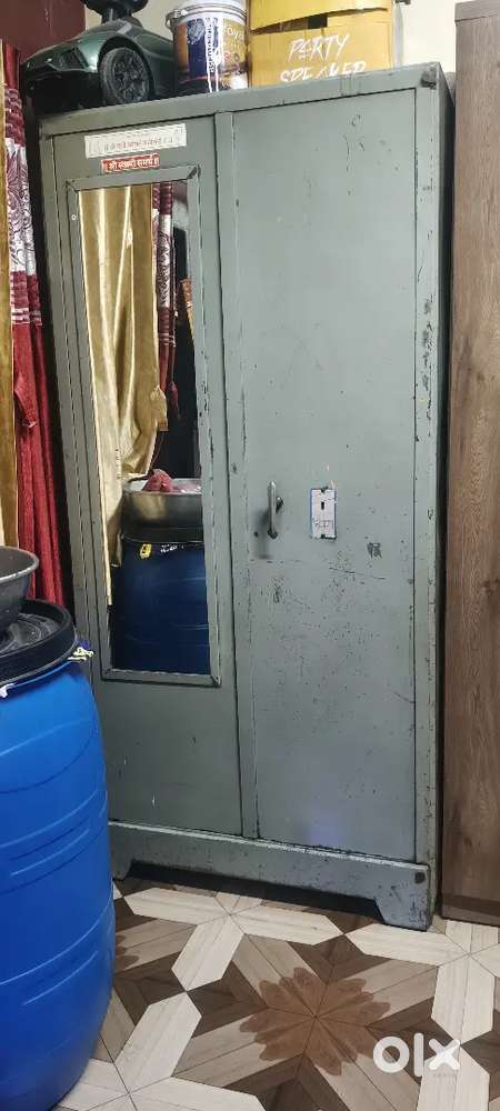 Wordrobe ( iron cupboard )