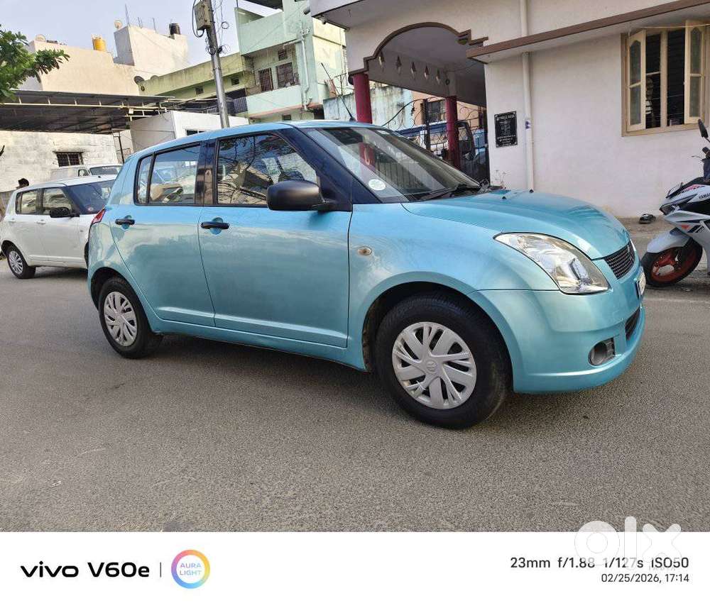 Maruti Suzuki Swift Vxi + Manual, 2008, Petrol
