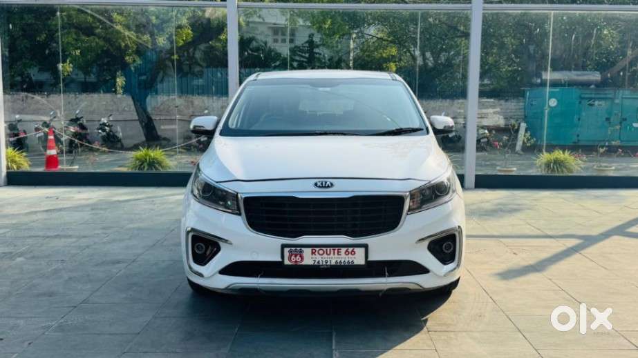 Kia Carnival Premium, 2020, Diesel