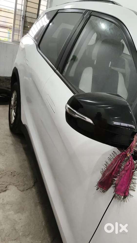 Mahindra Xuv700 Diesel 2022 November