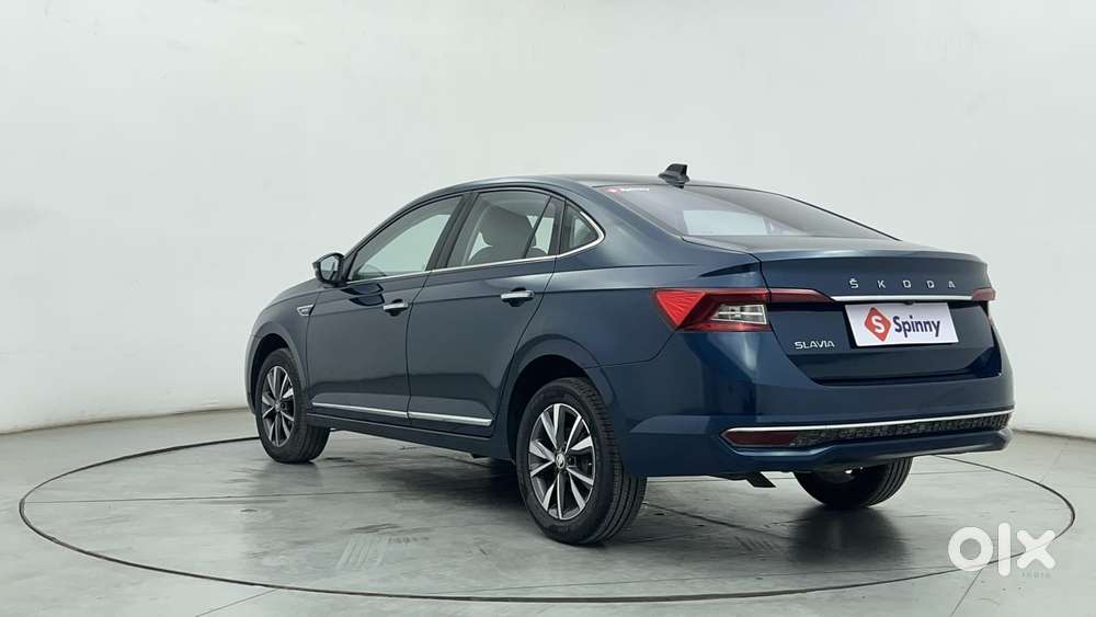 Skoda Slavia Style 1.0l Tsi At, 2023, Petrol