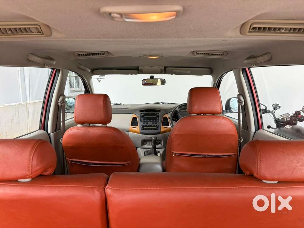 2010 Toyota Innova  Toyota Serviced  1.55l Km  Fc Till 2030