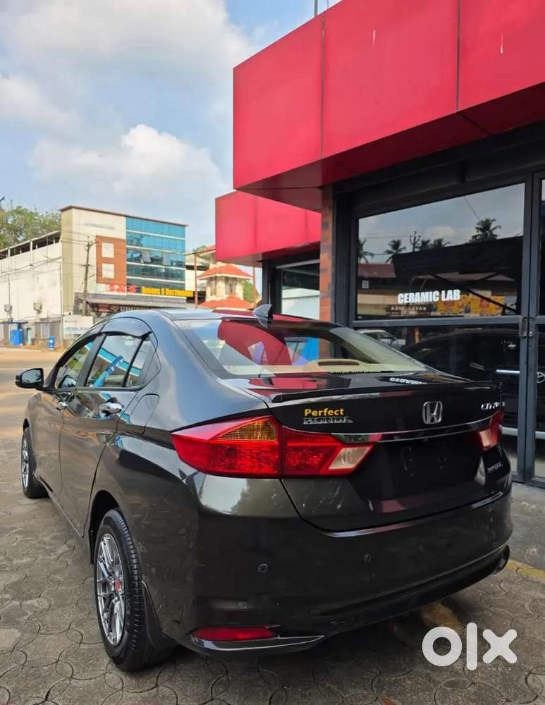 Honda City 2016 Petrol Good Condition Doctor Owned