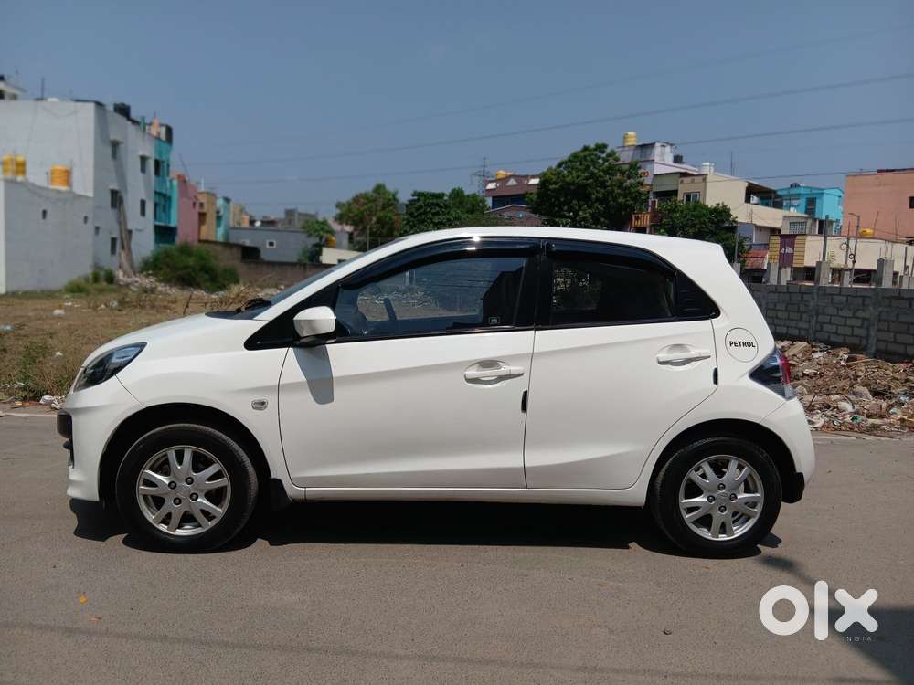 Honda Brio V Automatic, 2013, Petrol