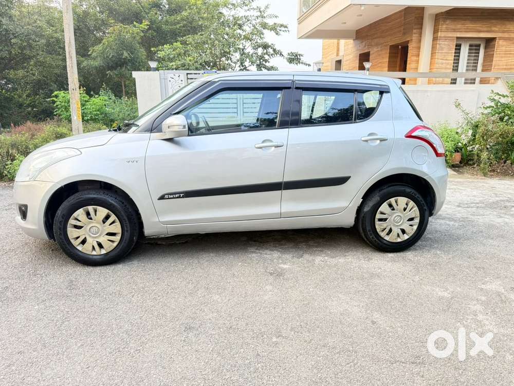 Maruti Suzuki Swift Petrol Manual 2011