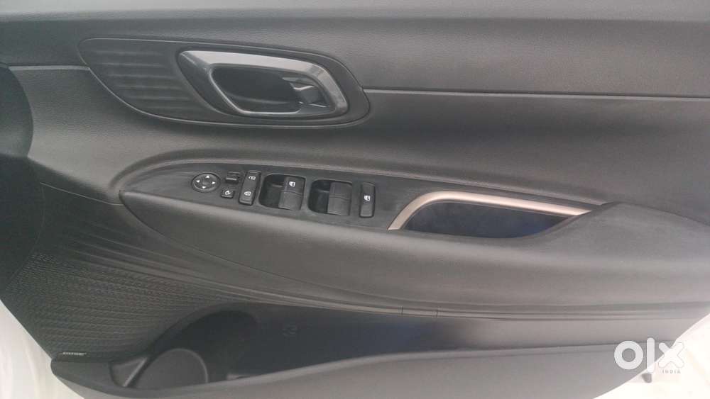 Hyundai New I20 1.2 Asta (o) Ivt, 2022, Petrol