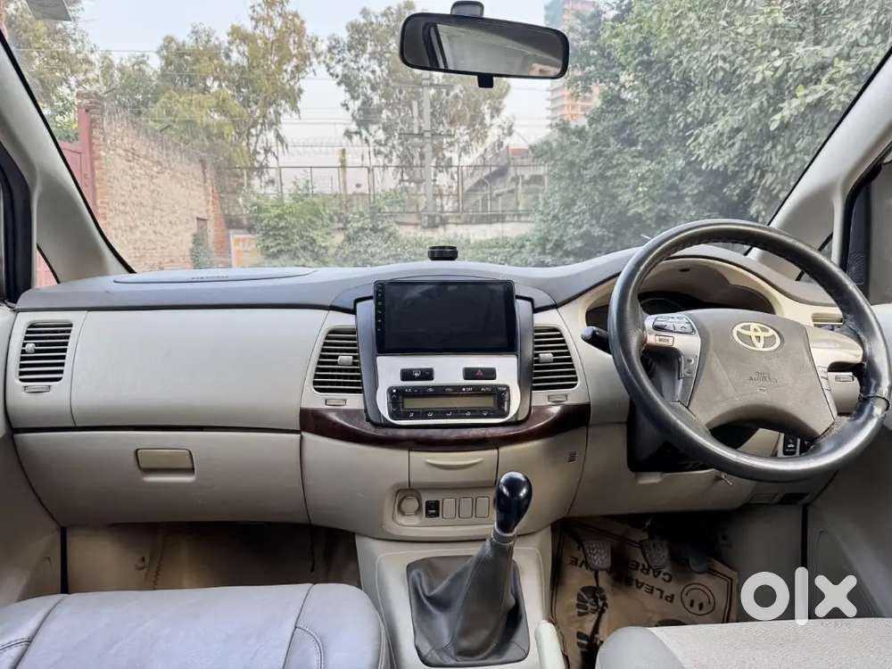 Toyota Innova Vx 2015