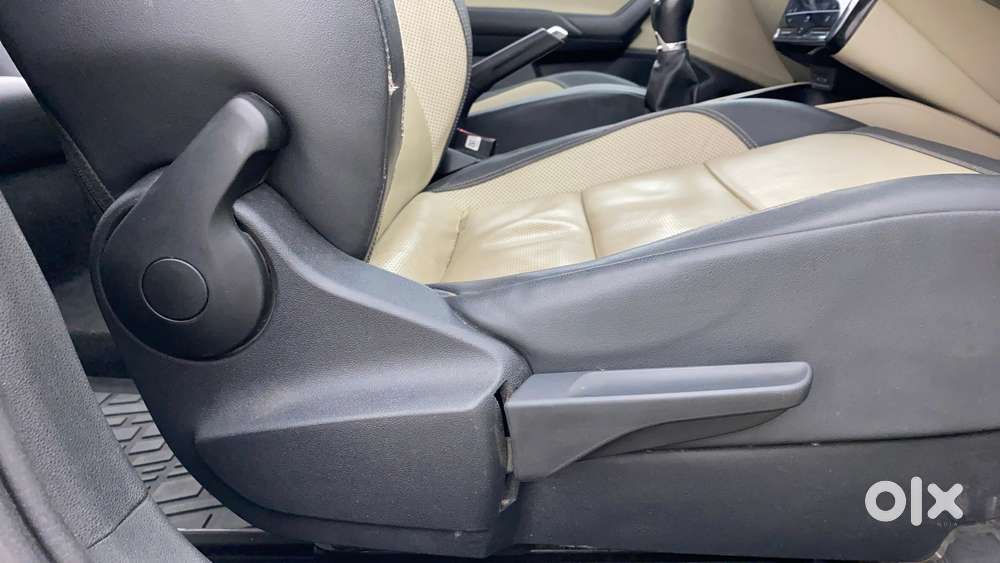 Skoda Slavia Style 1.0l Tsi Mt, 2022, Petrol