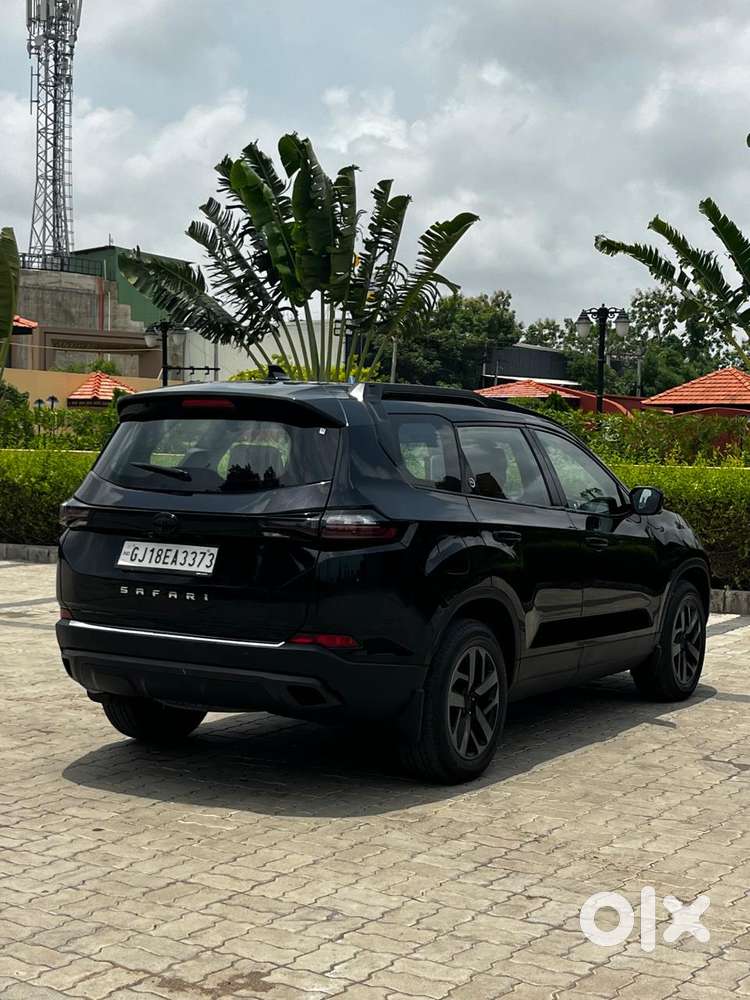 Tata Safari 2.0 Kryotec Xza Plus 6s Red Dark Edition, 2023, Diesel